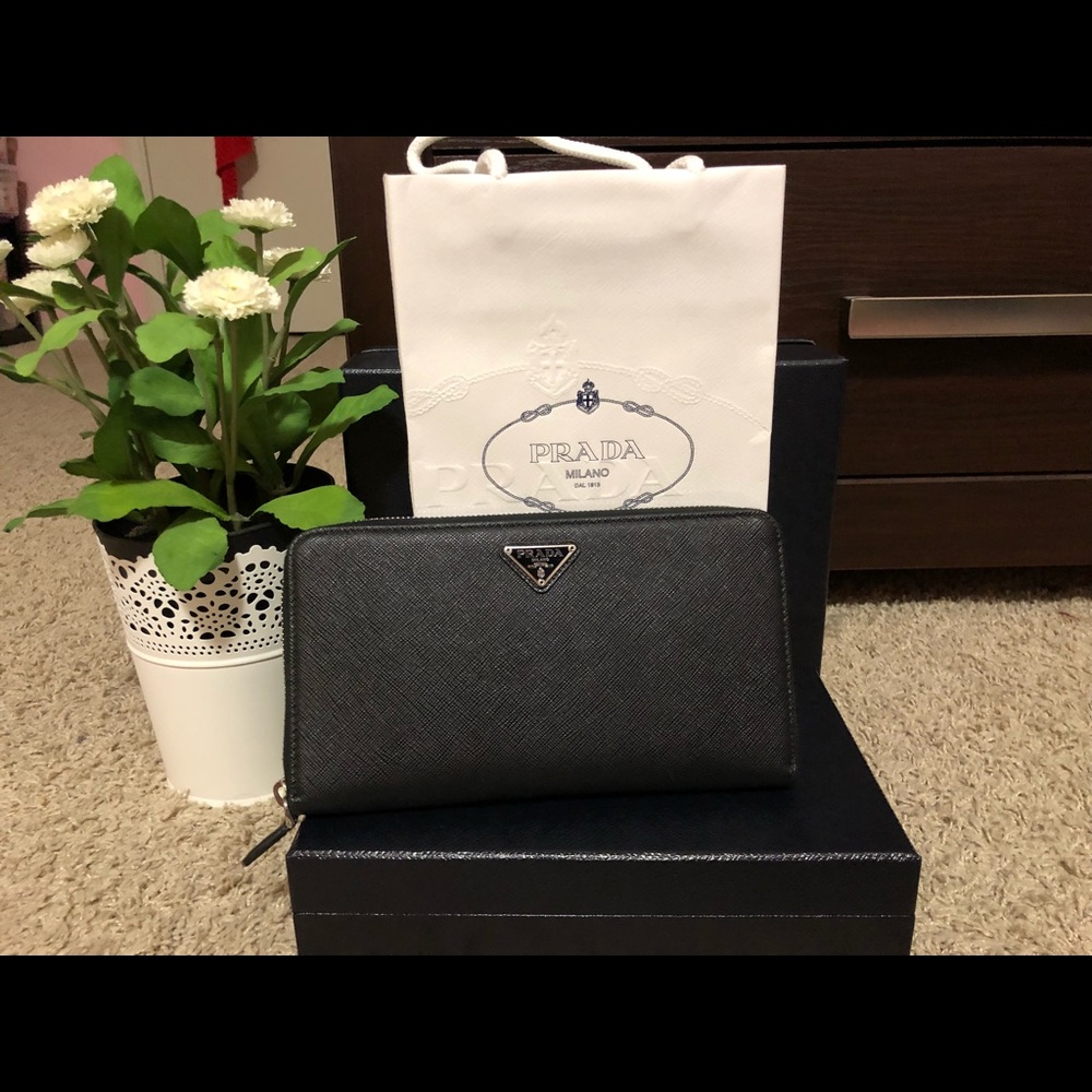 Authentic Prada large saffiano leather wallet